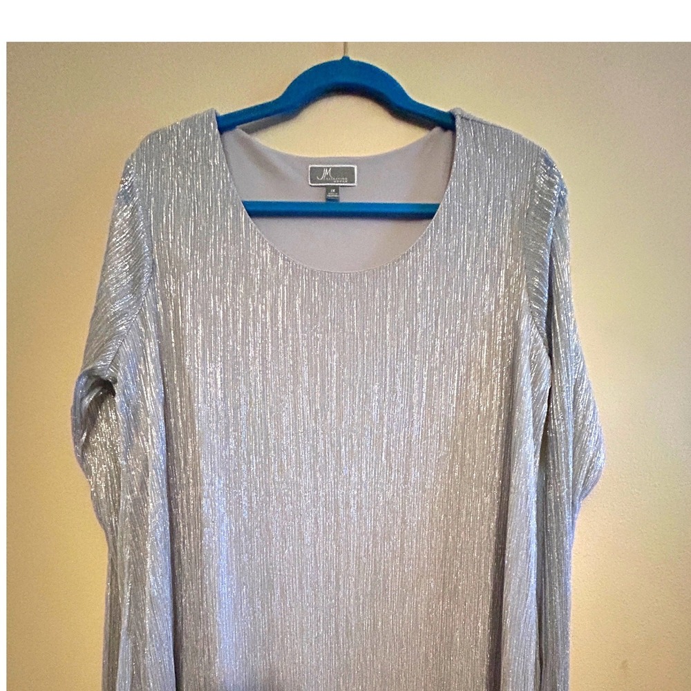 JM‎ Collection Blouse Womens 1X Silver Excellent Metallic Shimmer Pleated Tunic
